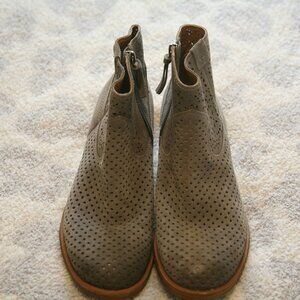 Sofft Women's Suede Bootie, Size 10, Gray